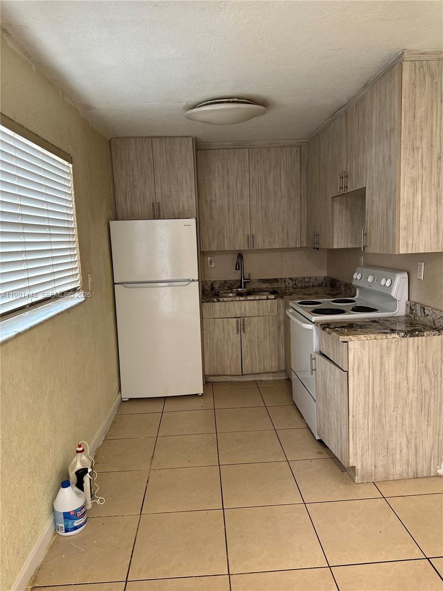 MARBELLA CONDO - Residential