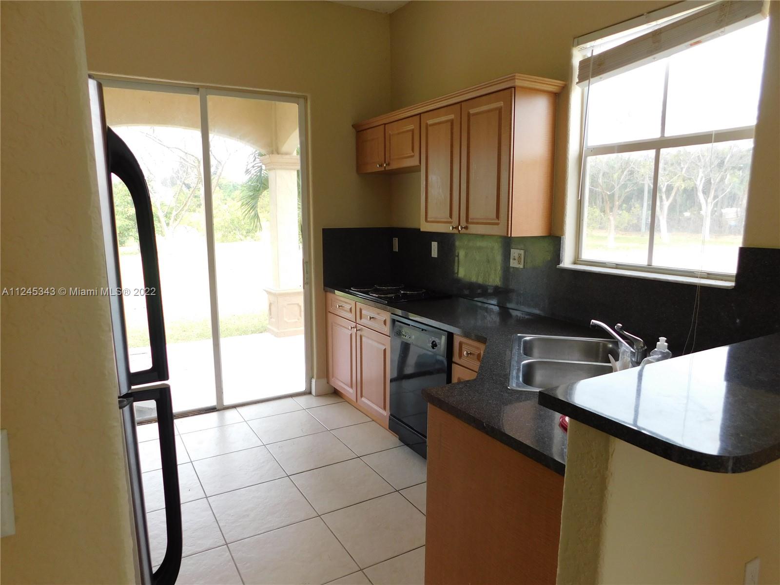 REDLAND - Residential Lease