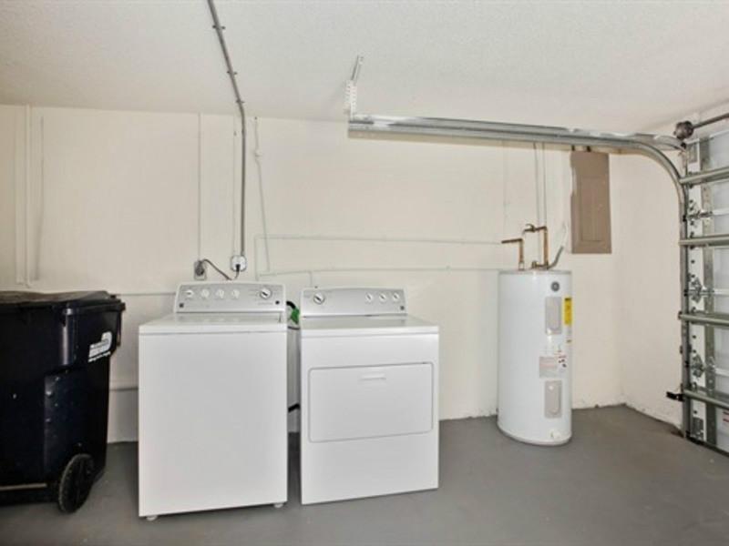 LAKES BY THE BAY SEC 1 - Residential Lease