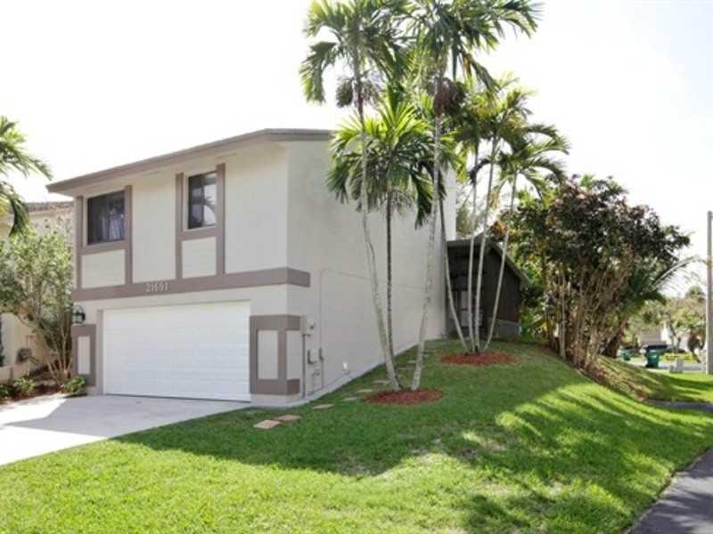 LAKES BY THE BAY SEC 1 - Residential Lease