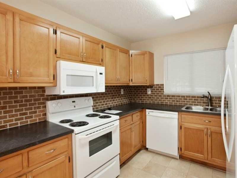 LAKES BY THE BAY SEC 1 - Residential Lease
