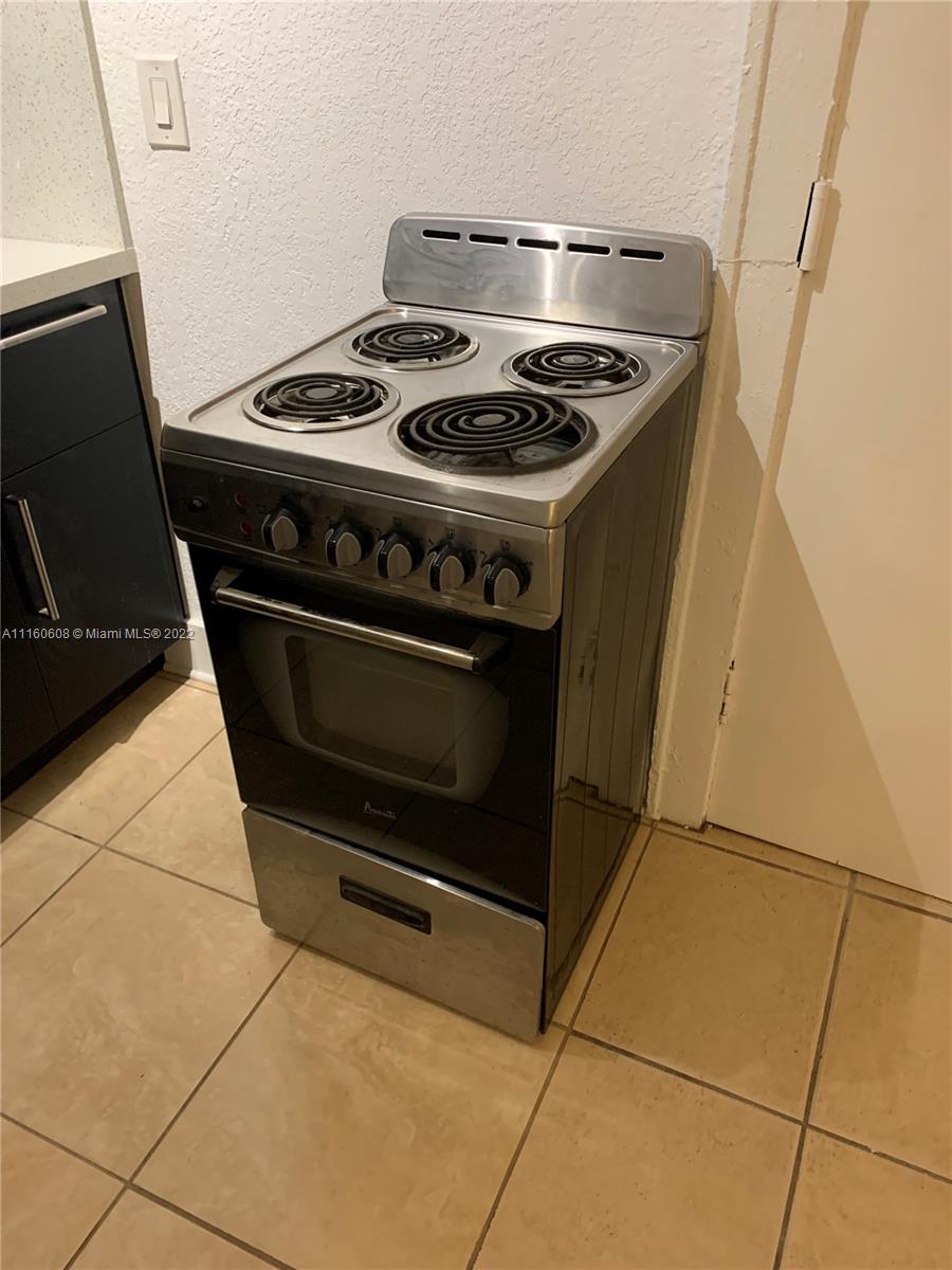 TAMIAMI HIGHLANDS - Residential Lease