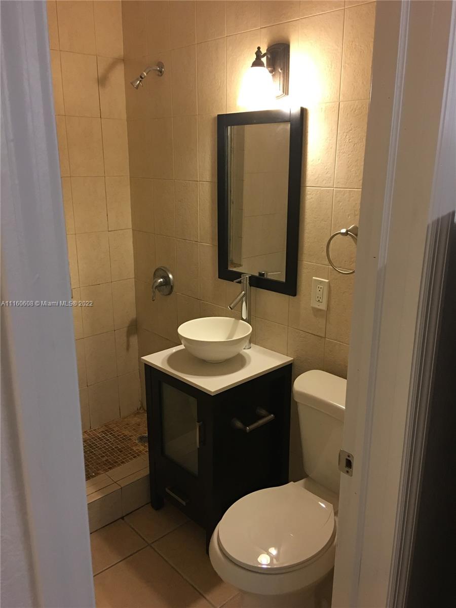TAMIAMI HIGHLANDS - Residential Lease