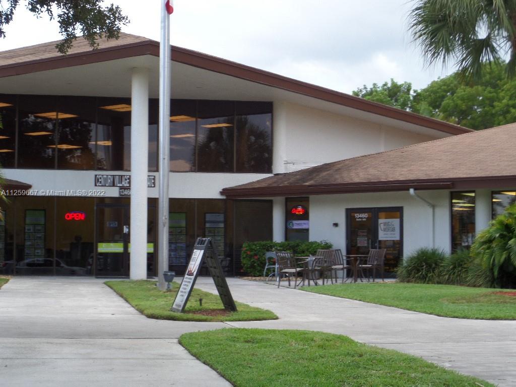 CENTURY VILLAGE BUCKINGHAM - Residential Lease