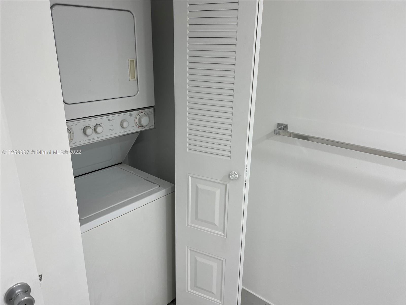 CENTURY VILLAGE BUCKINGHAM - Residential Lease