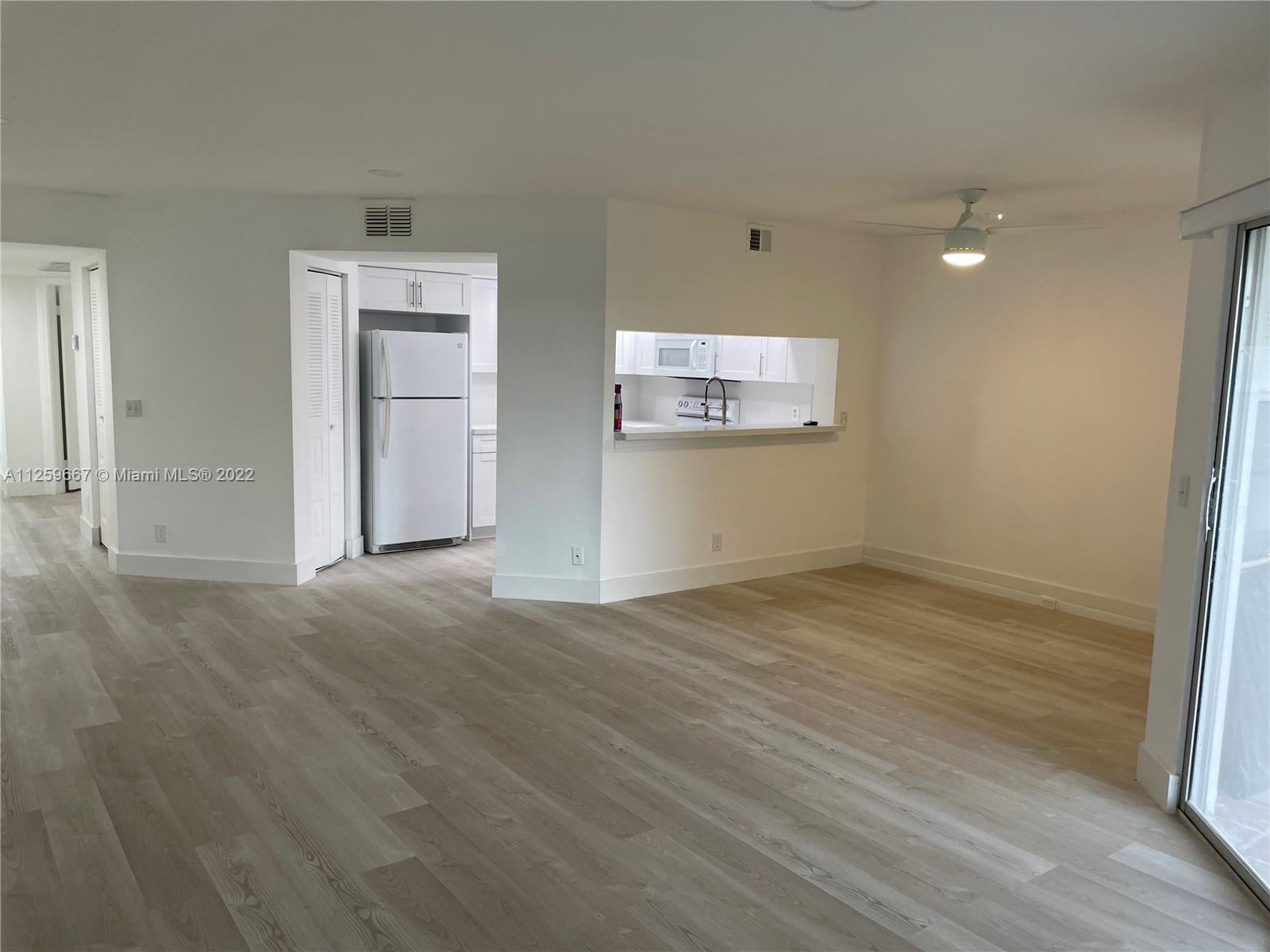 CENTURY VILLAGE BUCKINGHAM - Residential Lease