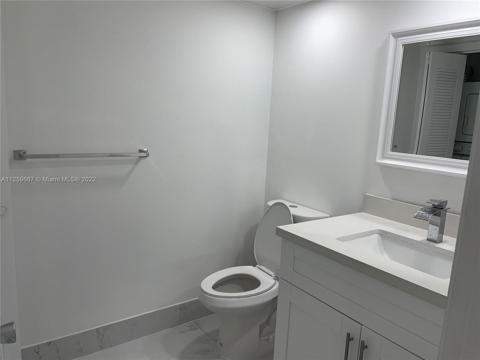 CENTURY VILLAGE BUCKINGHAM - Residential Lease