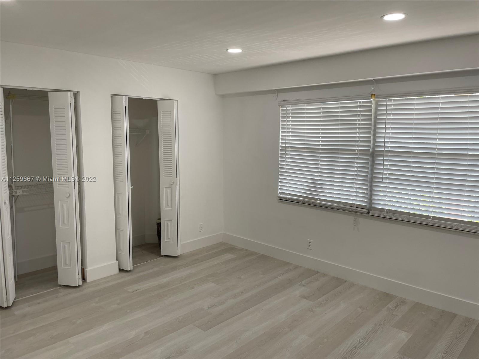 CENTURY VILLAGE BUCKINGHAM - Residential Lease