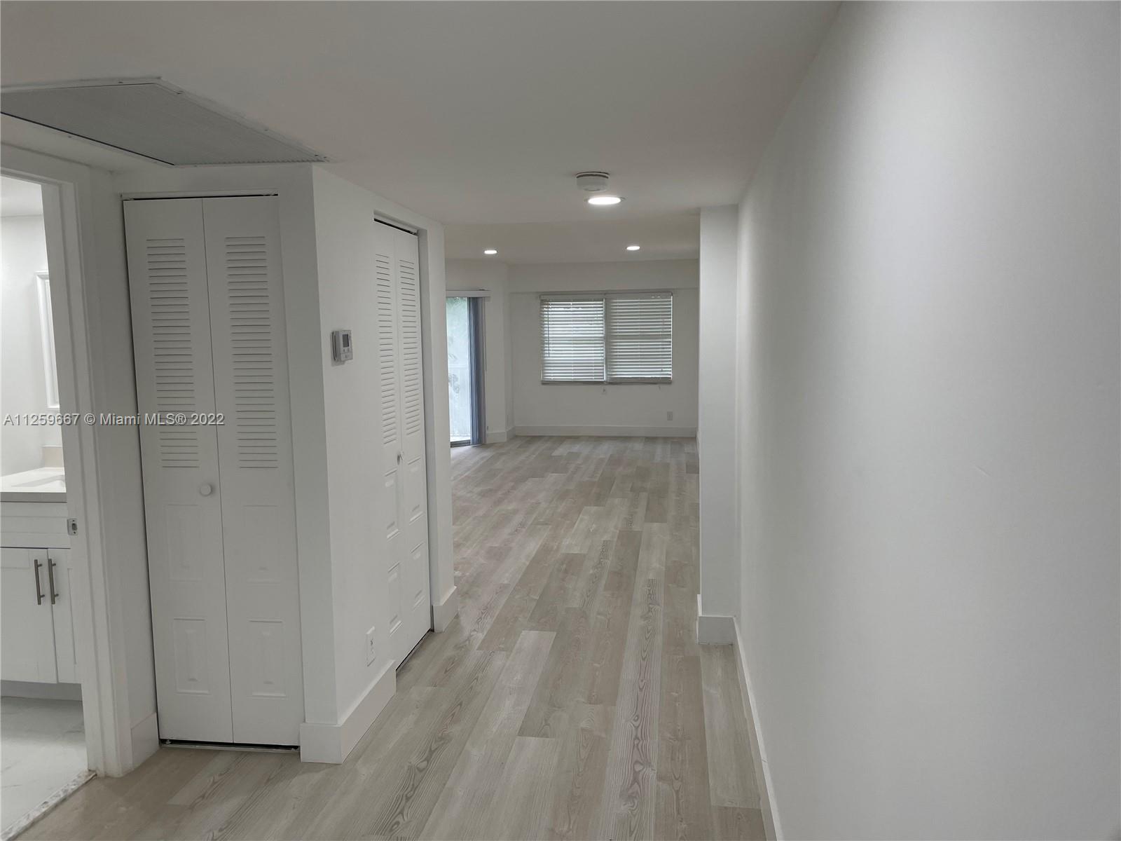 CENTURY VILLAGE BUCKINGHAM - Residential Lease