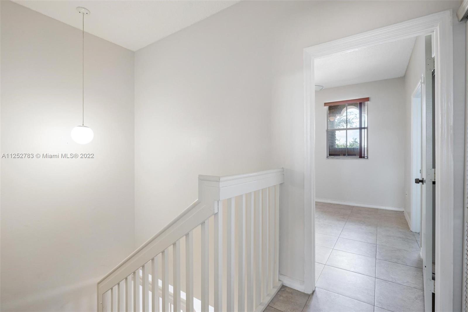HAMPTON ISLES CONDO - Residential Lease