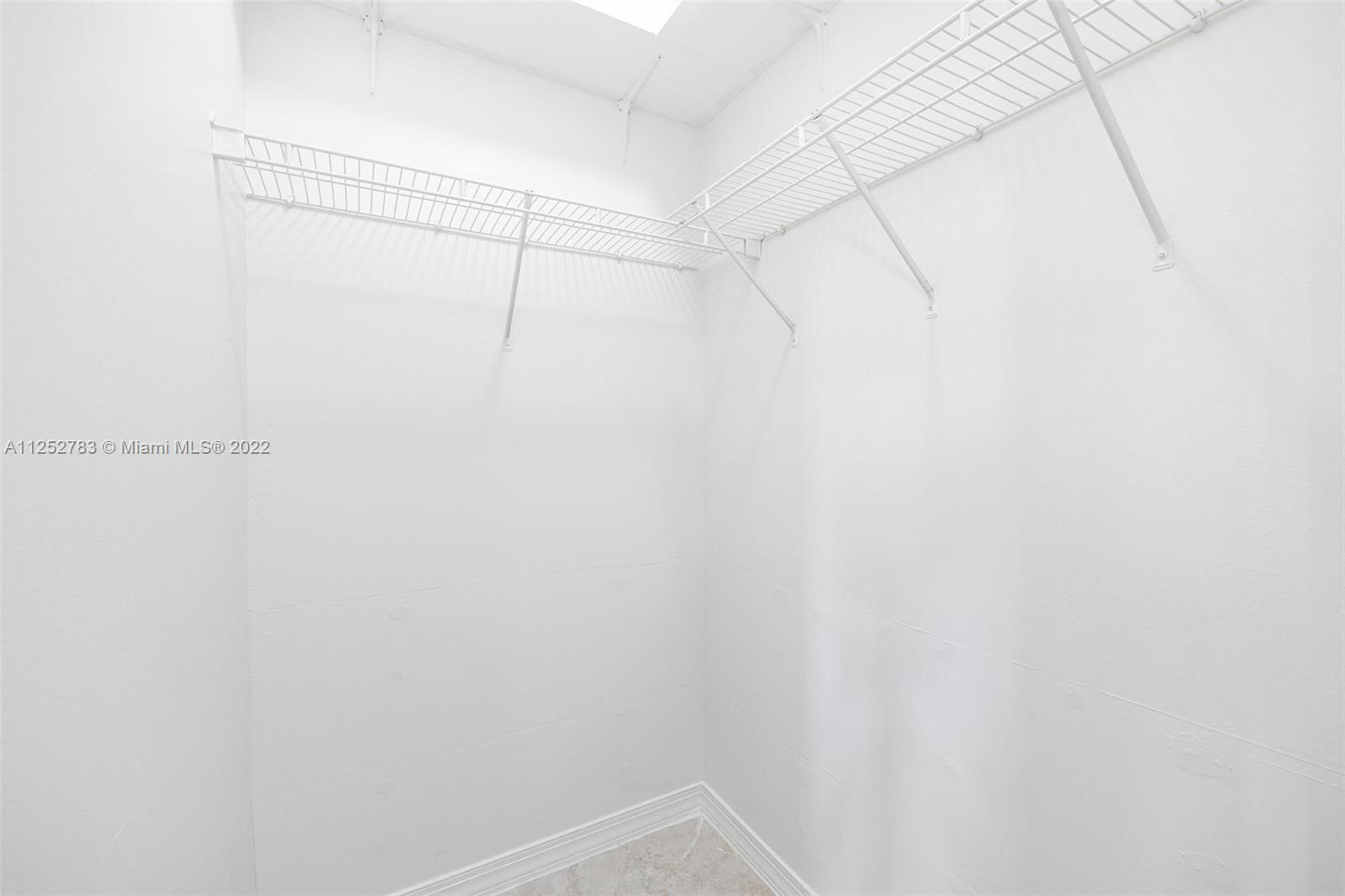 HAMPTON ISLES CONDO - Residential Lease