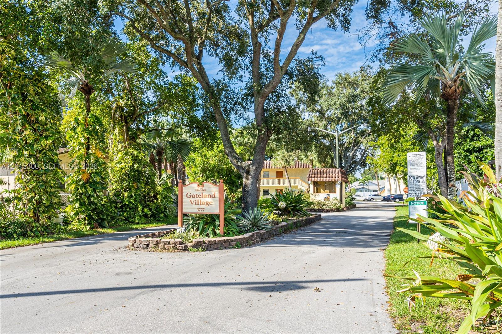 GATELAND VILLAGE SEC G CO - Residential