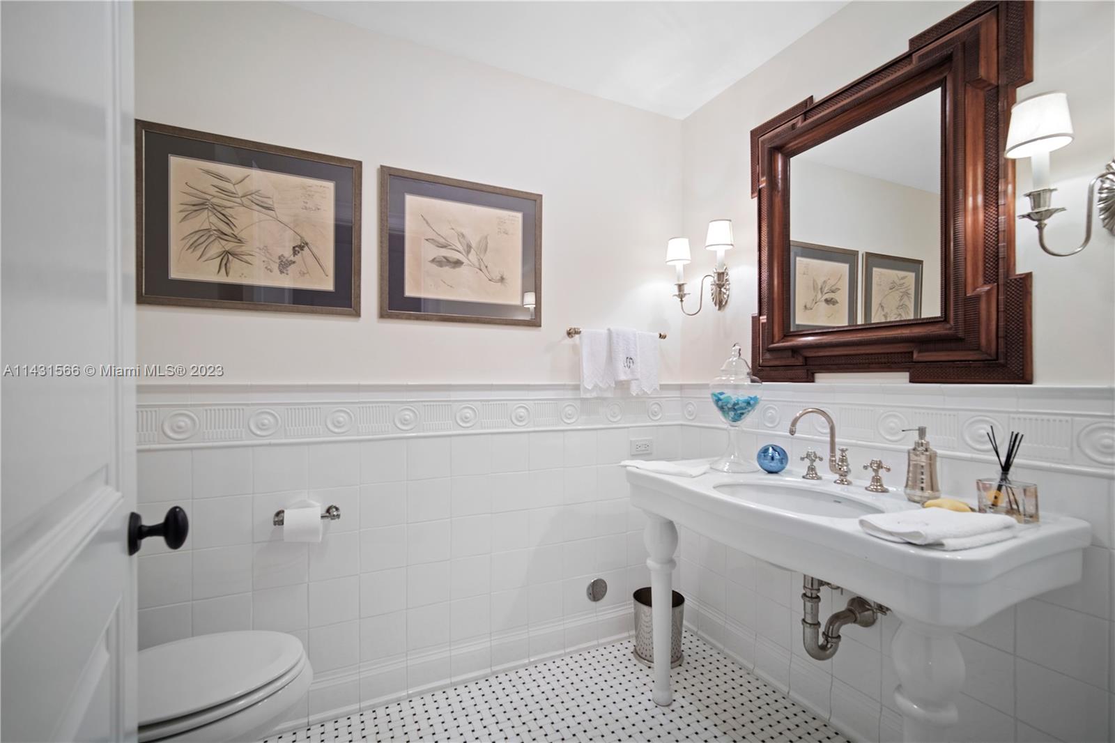 BAYVIEW AT FISHER ISLAND - Residential