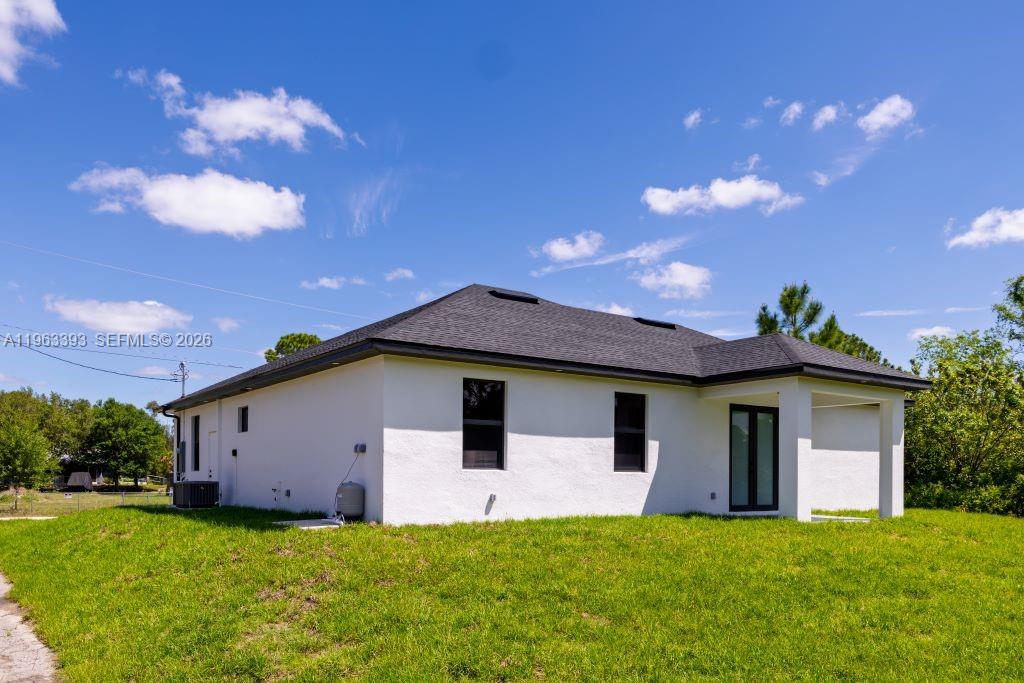 LEHIGH ACRES - Residential