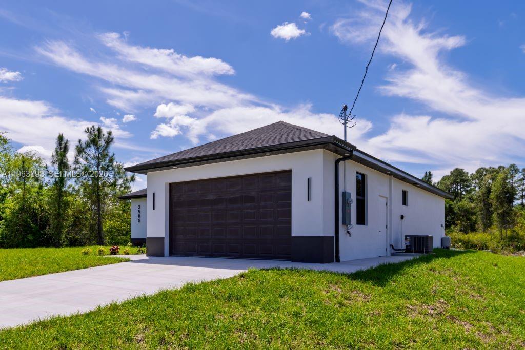 LEHIGH ACRES - Residential