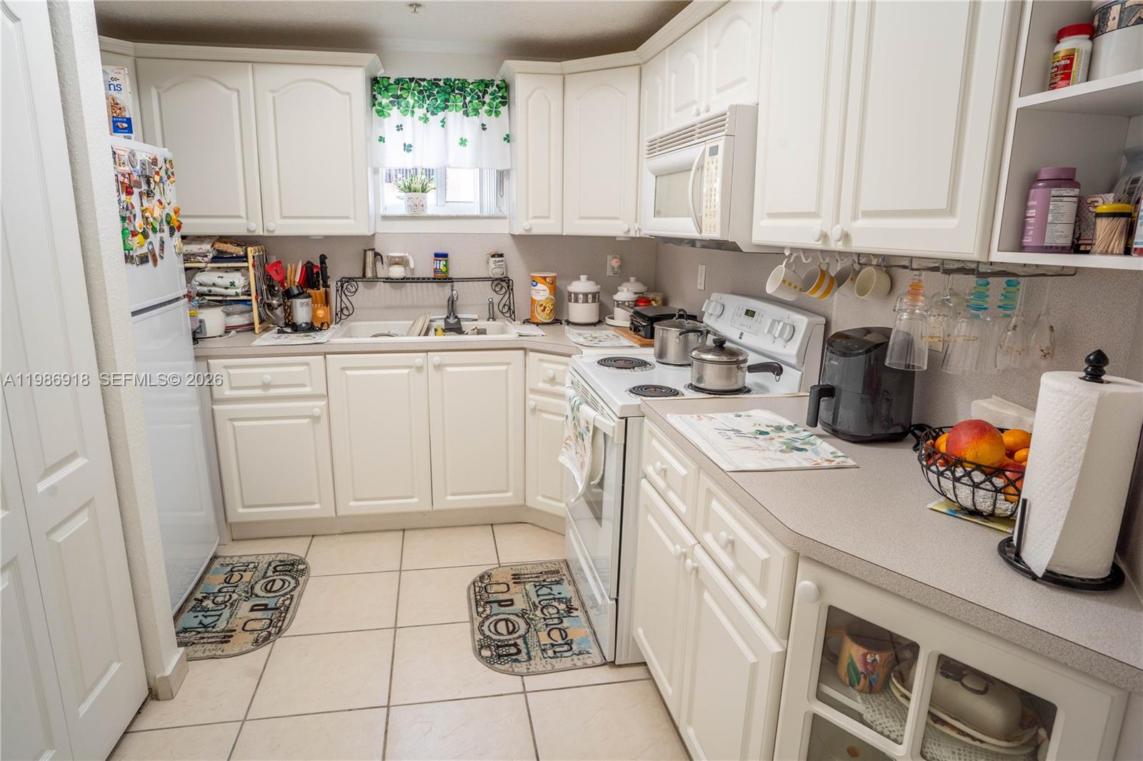 POINCIANA LAKES VILLAS CO - Residential