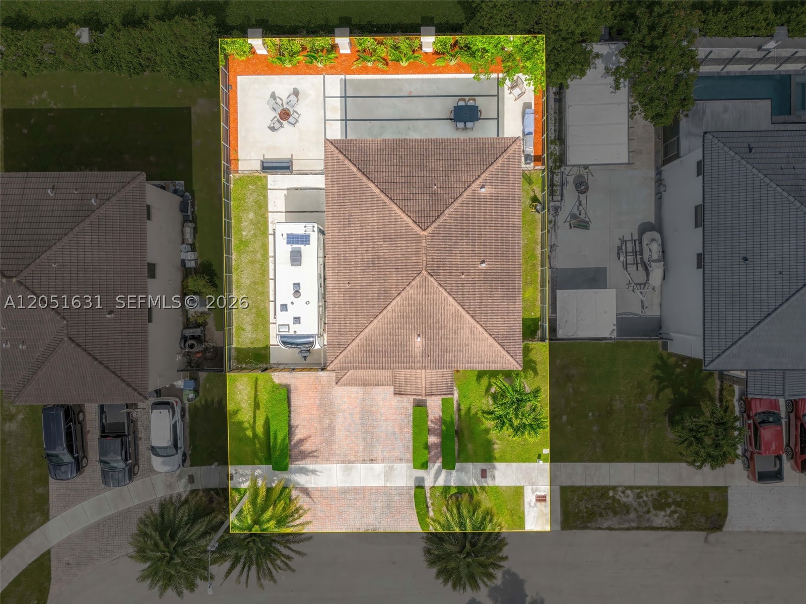 A H AT TURNPIKE SOUTH - Residential