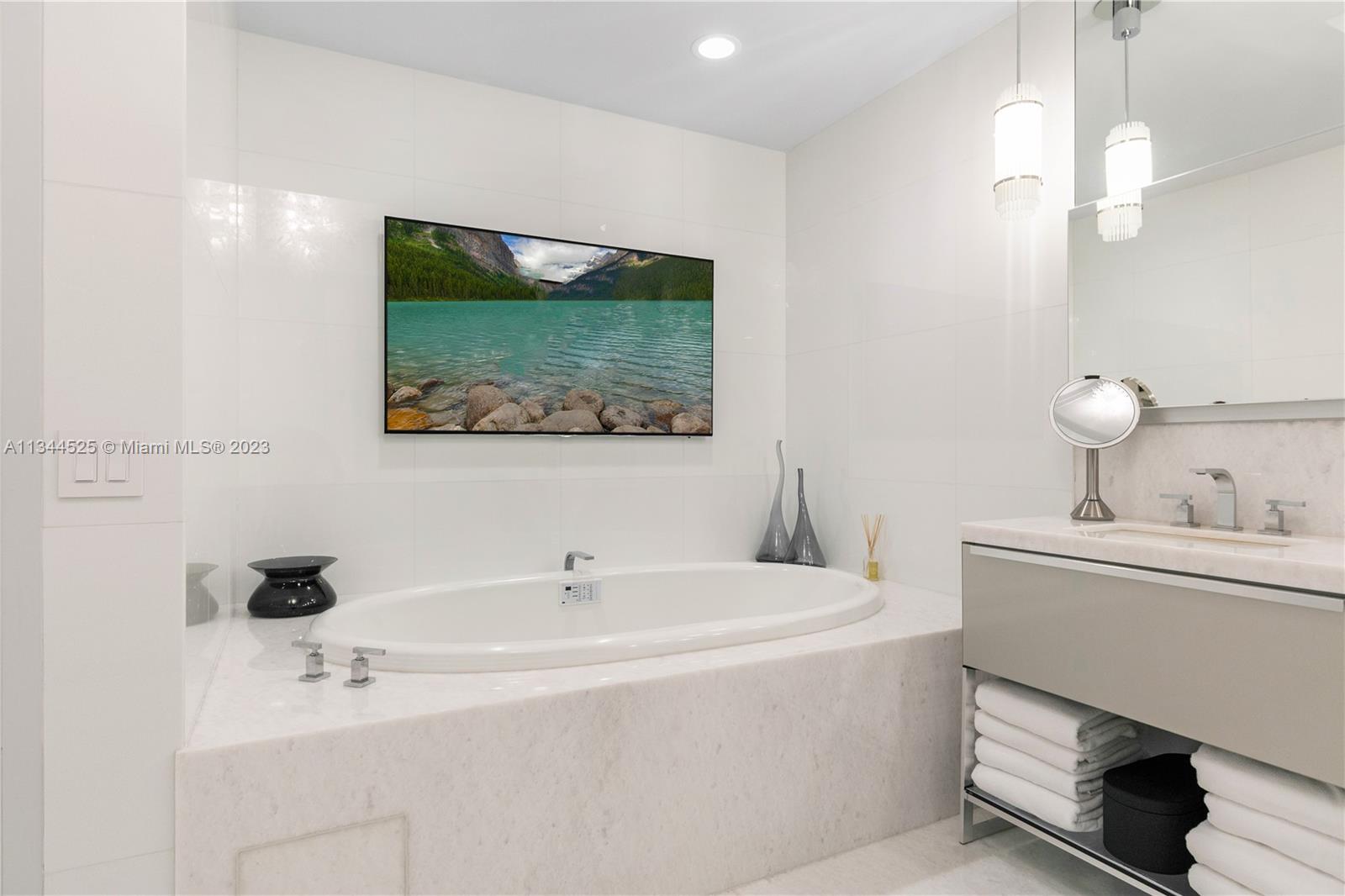 BAL HARBOUR NORTH SOUTH C - Residential