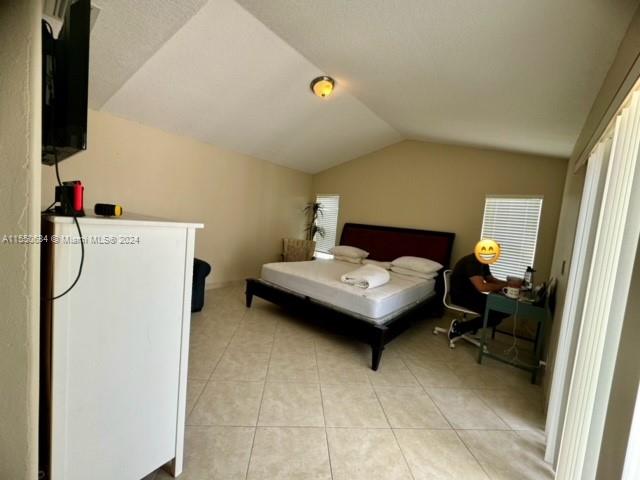 SILVER LAKES AT PEMBROKE - Residential Lease