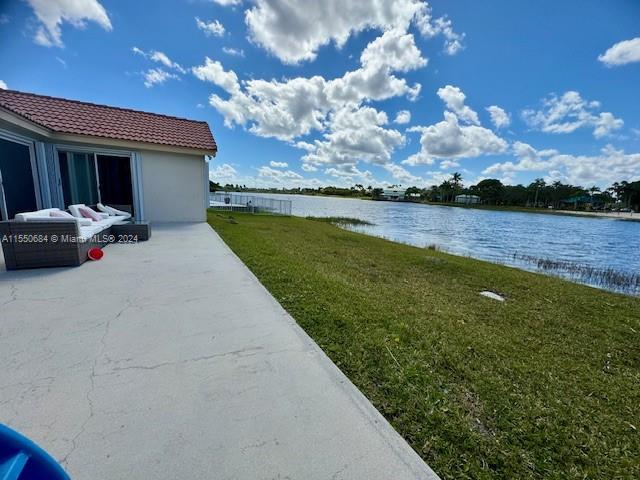 SILVER LAKES AT PEMBROKE - Residential Lease