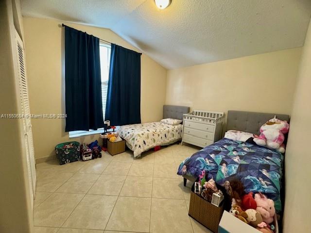 SILVER LAKES AT PEMBROKE - Residential Lease