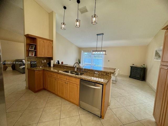 SILVER LAKES AT PEMBROKE - Residential Lease