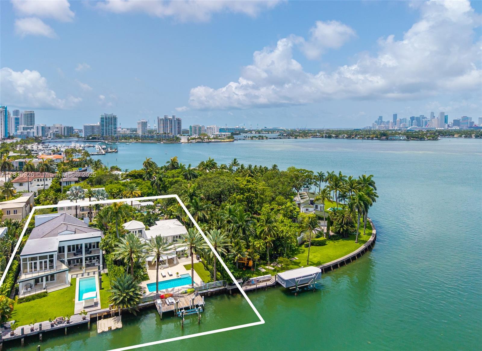SUNSET ISLANDS-ISLAND NO - Residential