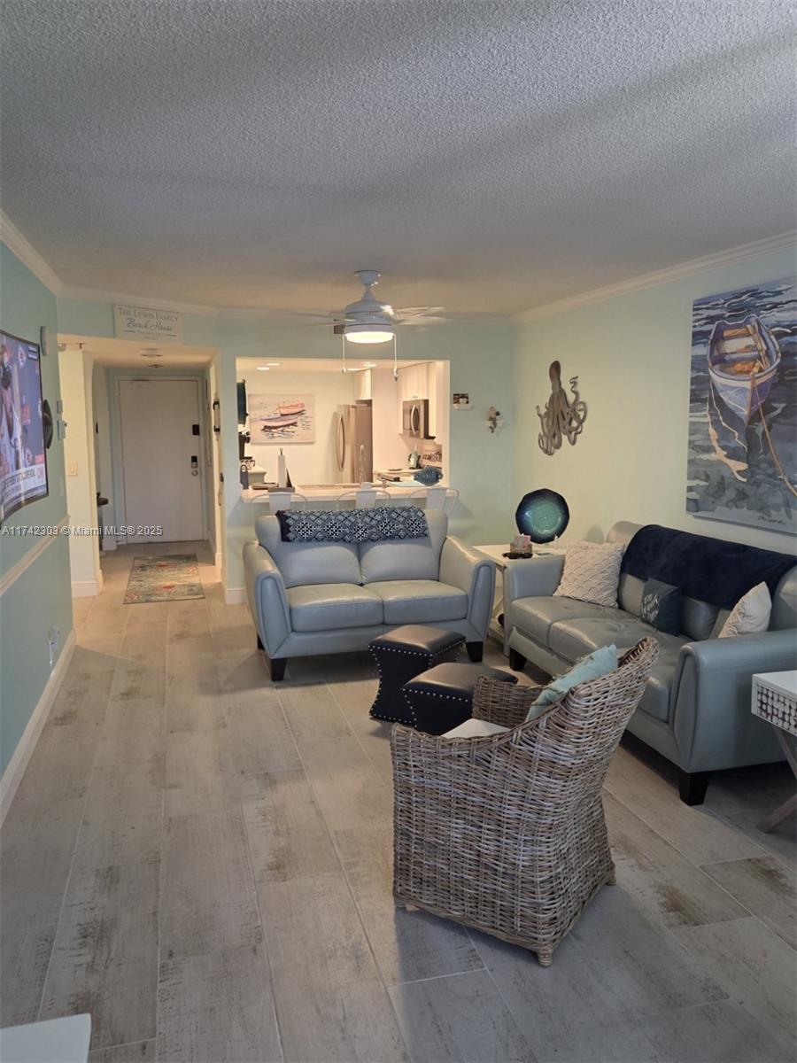 OCEAN HARBOUR CONDOMINIUM - Residential