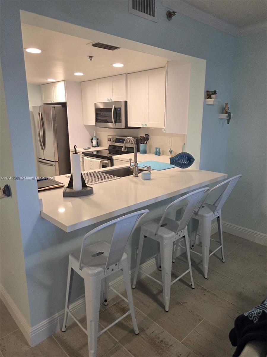 OCEAN HARBOUR CONDOMINIUM - Residential