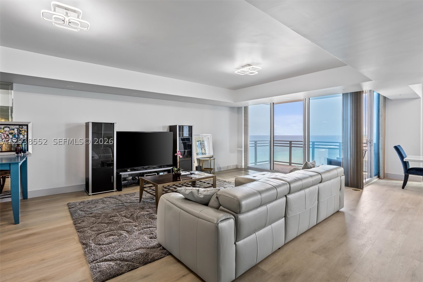 DIPLOMAT OCEANFRONT RESID - Residential Lease
