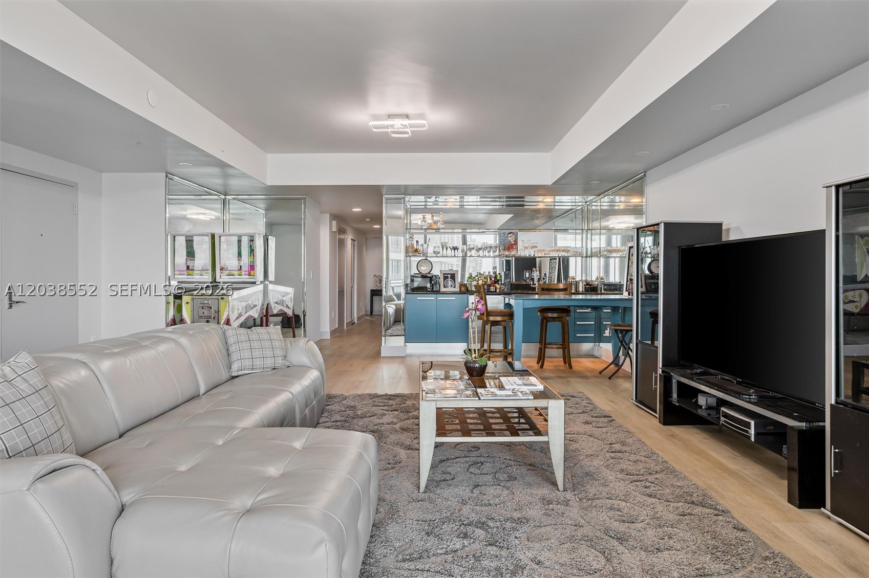 DIPLOMAT OCEANFRONT RESID - Residential Lease