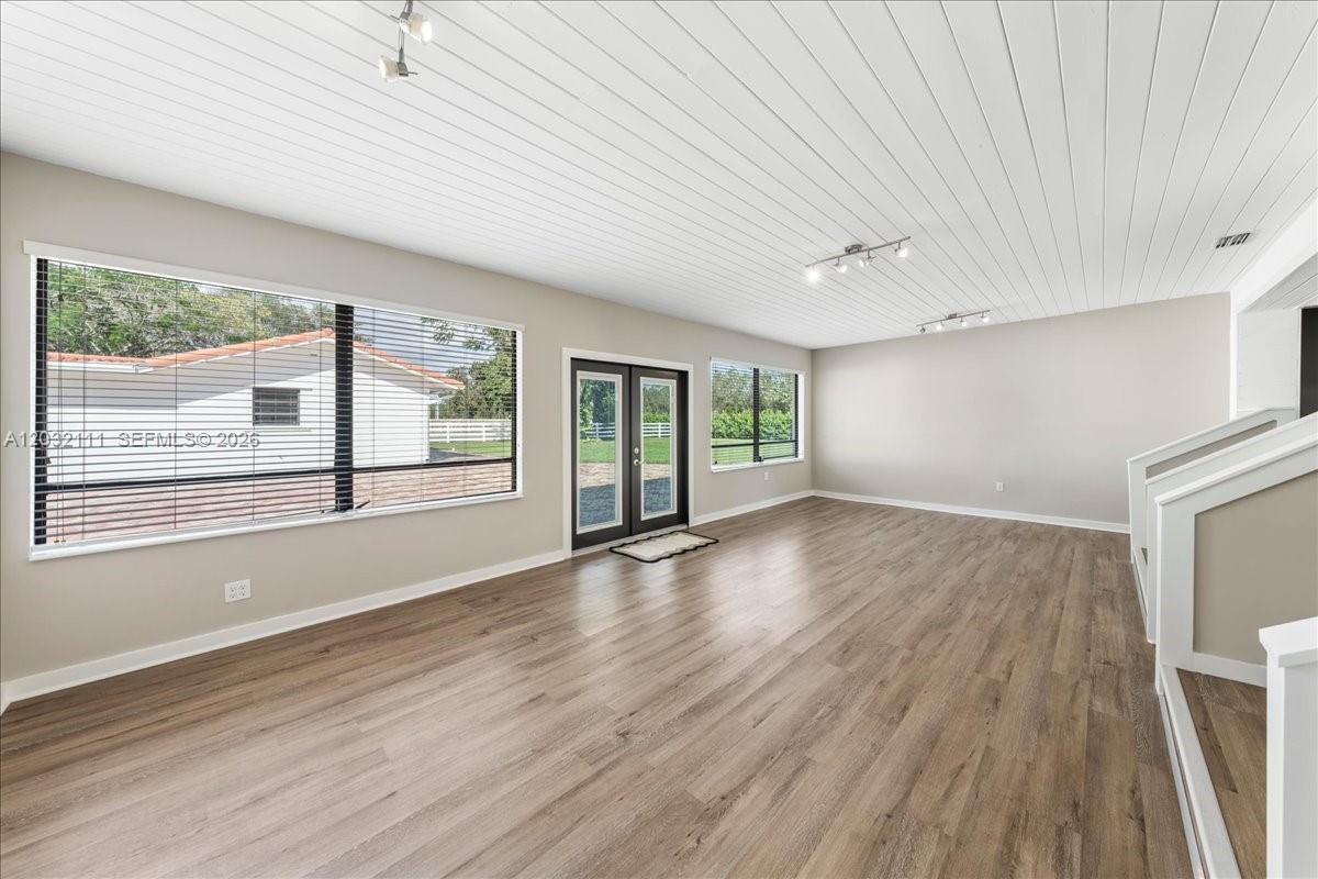 GREEN TREE ESTATES - Residential Lease