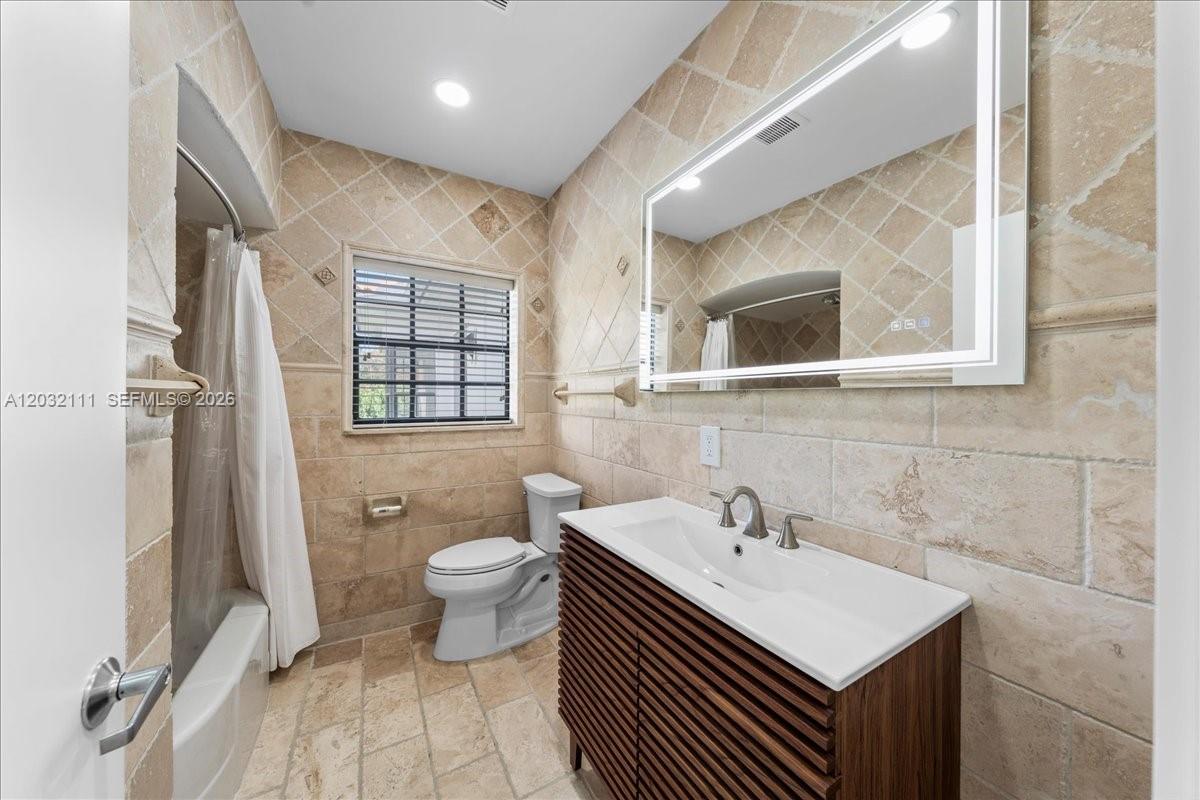 GREEN TREE ESTATES - Residential Lease
