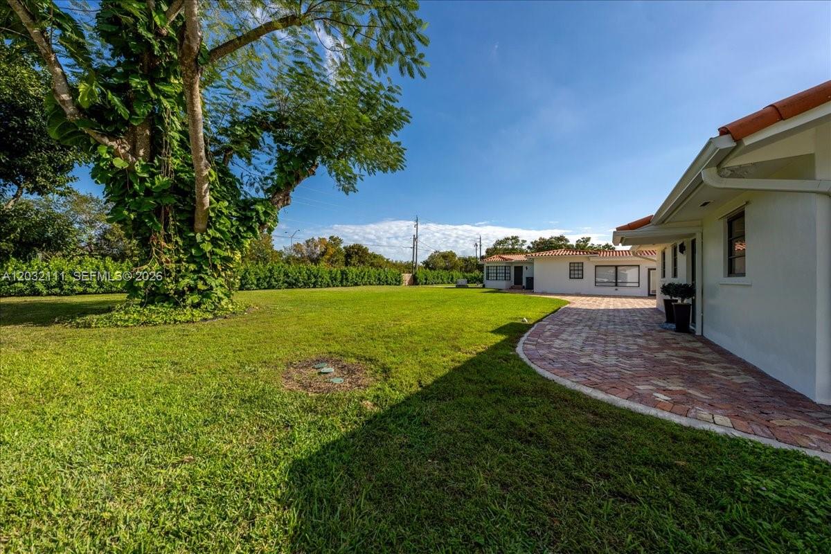 GREEN TREE ESTATES - Residential Lease