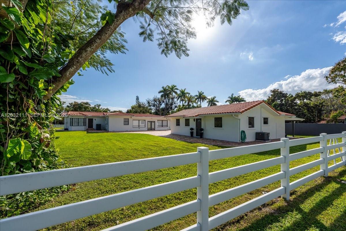 GREEN TREE ESTATES - Residential Lease