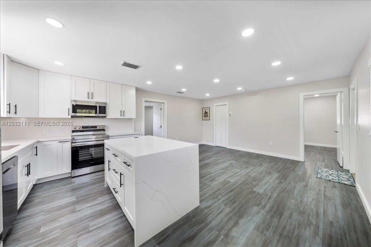 GREEN TREE ESTATES - Residential Lease