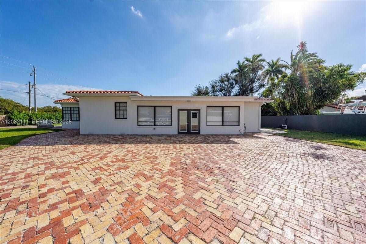 GREEN TREE ESTATES - Residential Lease