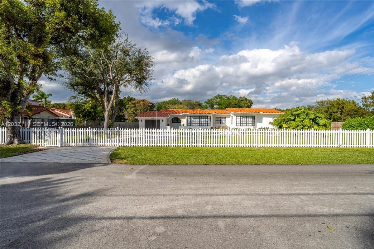 GREEN TREE ESTATES - Residential Lease