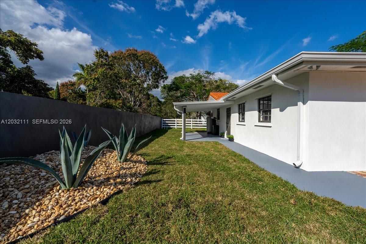 GREEN TREE ESTATES - Residential Lease