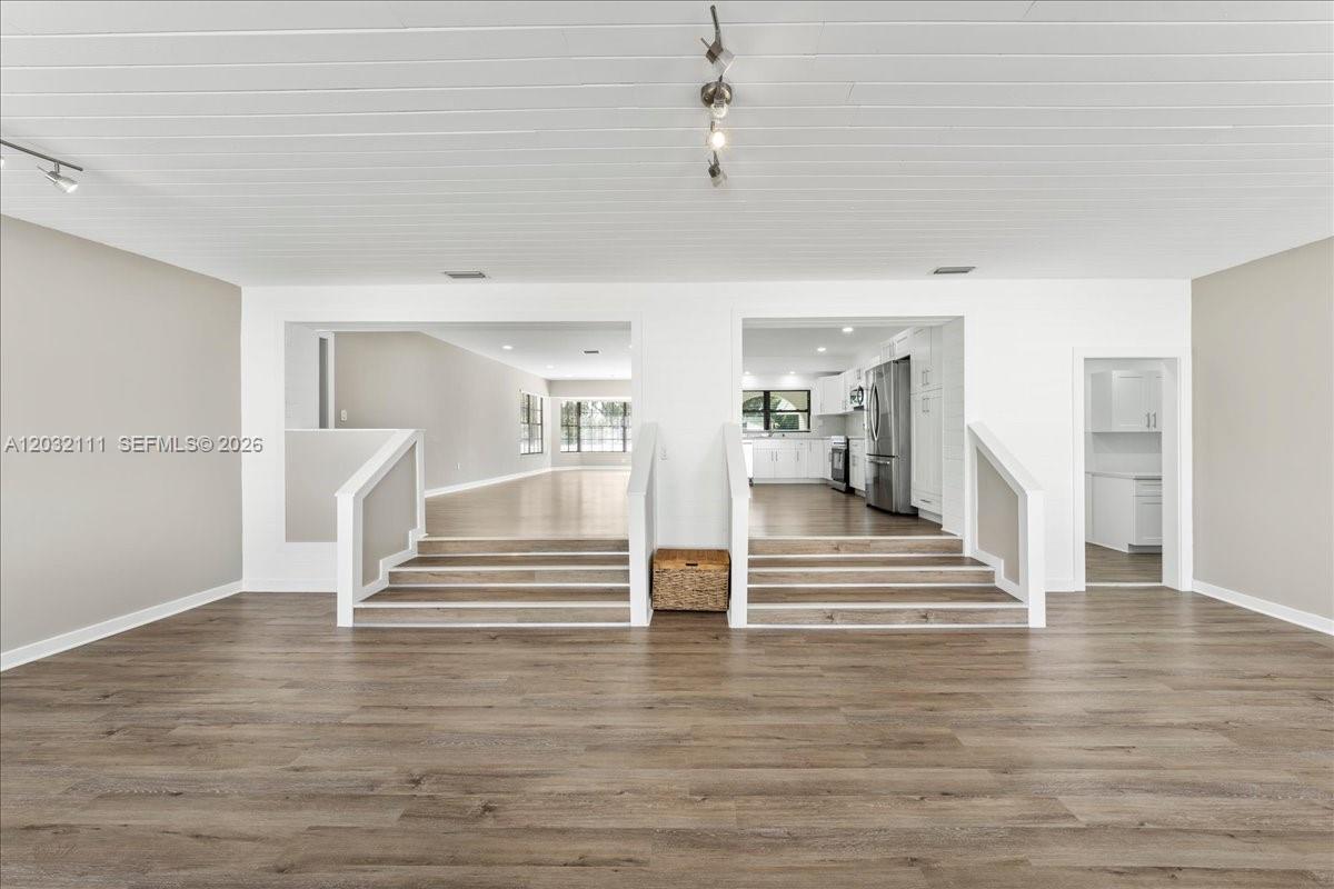 GREEN TREE ESTATES - Residential Lease