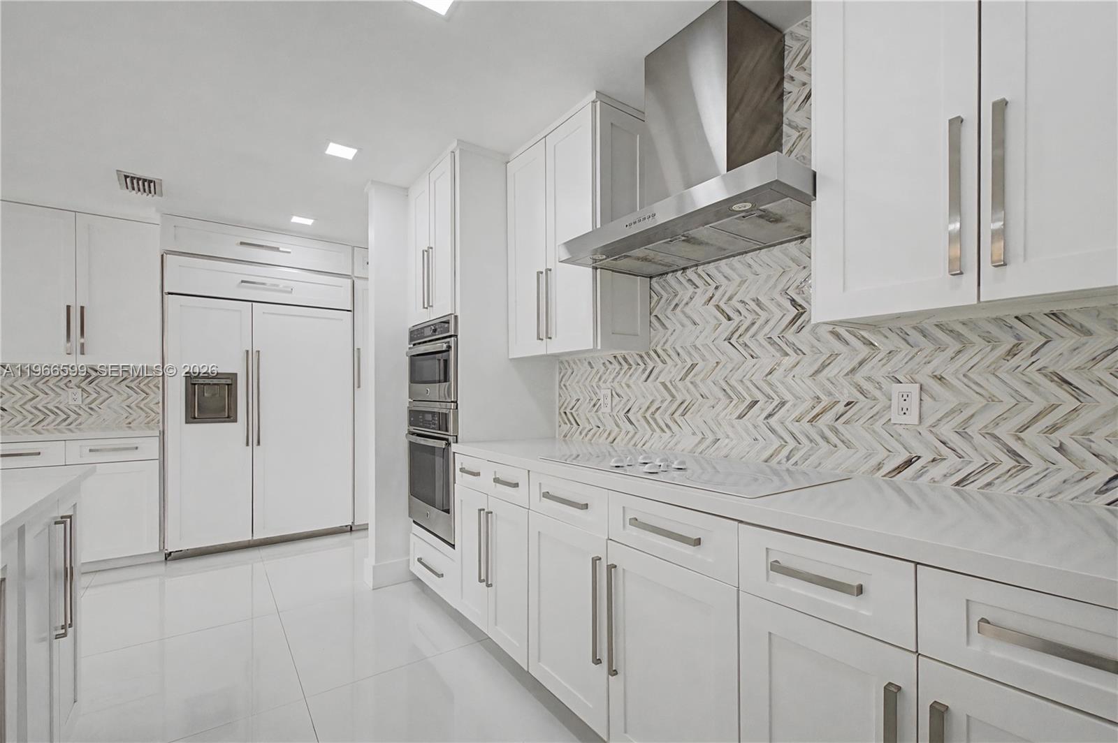 ROYAL PALM NORTH 1ST ADDN - Residential