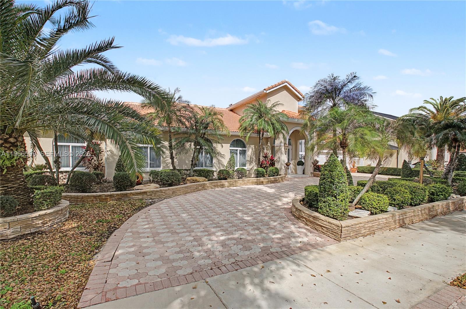 ROYAL PALM NORTH 1ST ADDN - Residential