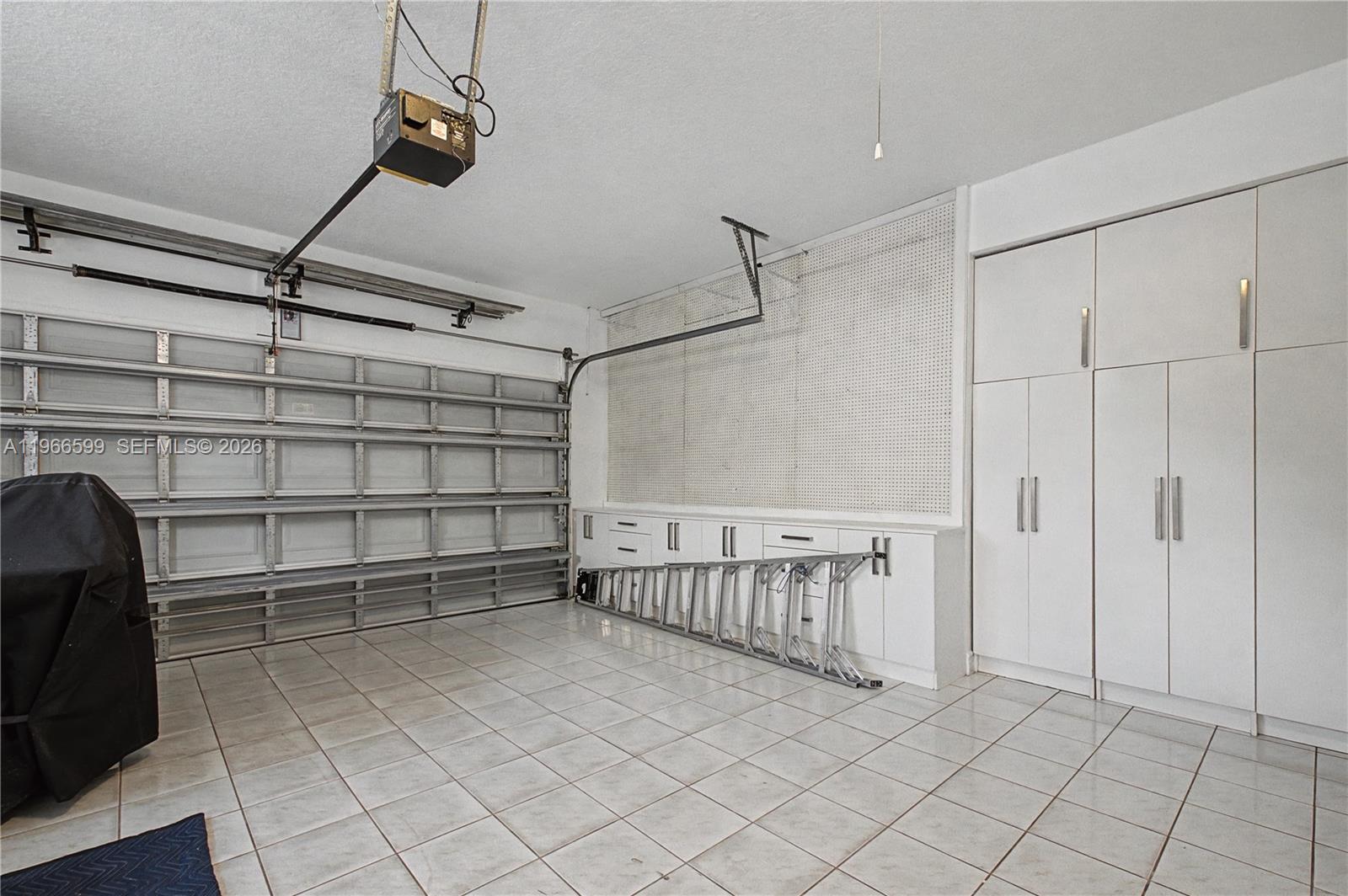 ROYAL PALM NORTH 1ST ADDN - Residential