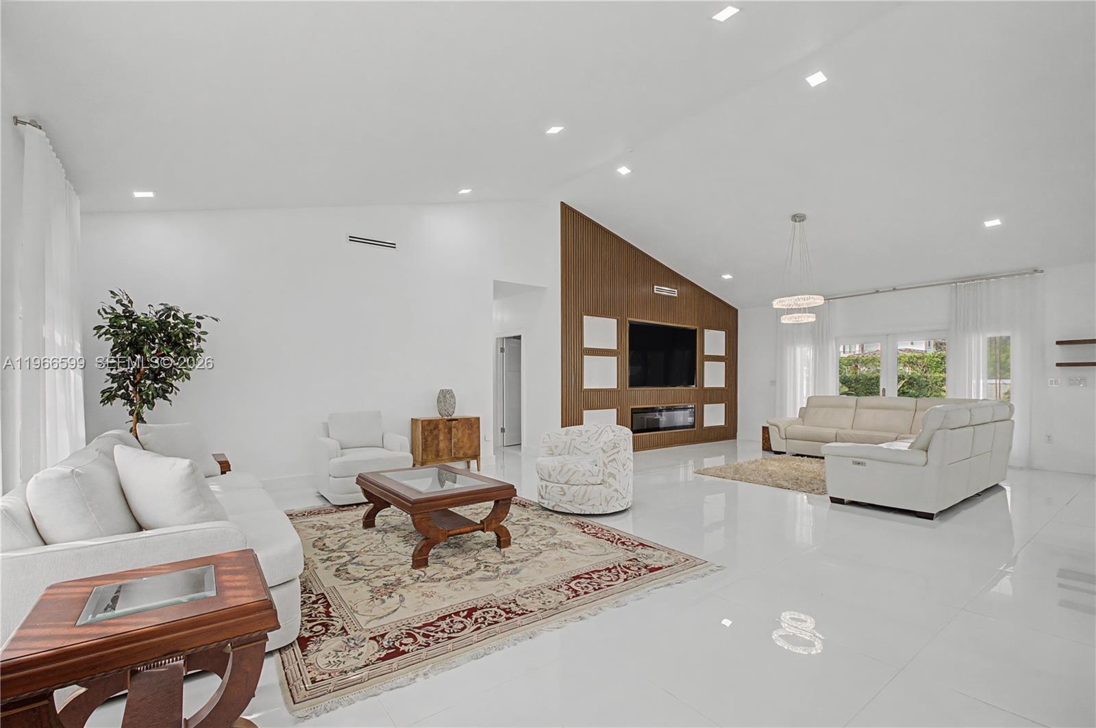 ROYAL PALM NORTH 1ST ADDN - Residential