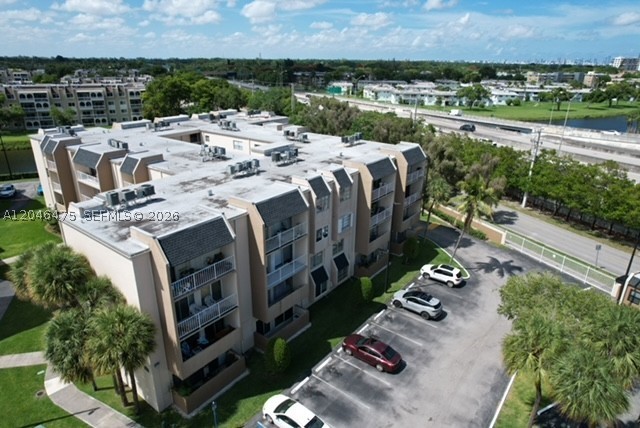 KINGS CREEK SO CONDO - Residential Lease