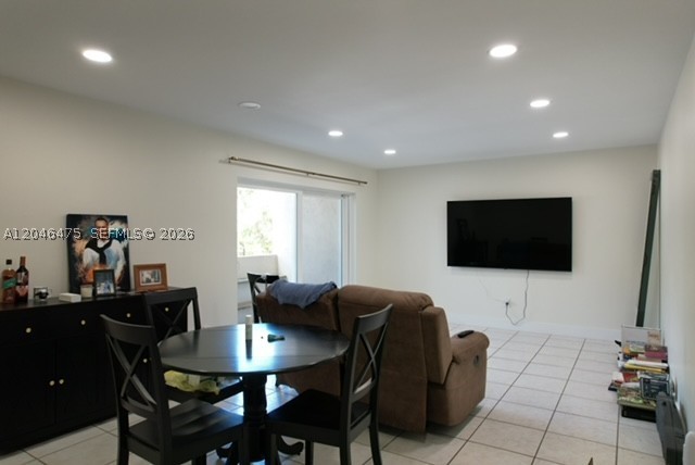 KINGS CREEK SO CONDO - Residential Lease
