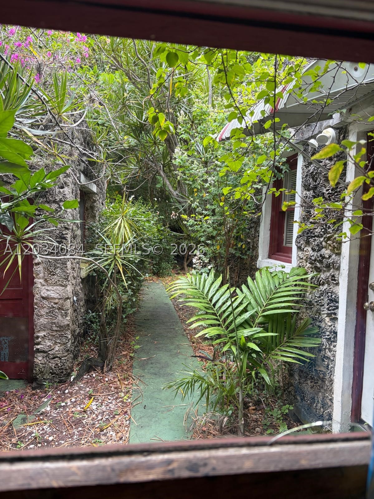 BISCAYNE HEIGHTS - Residential