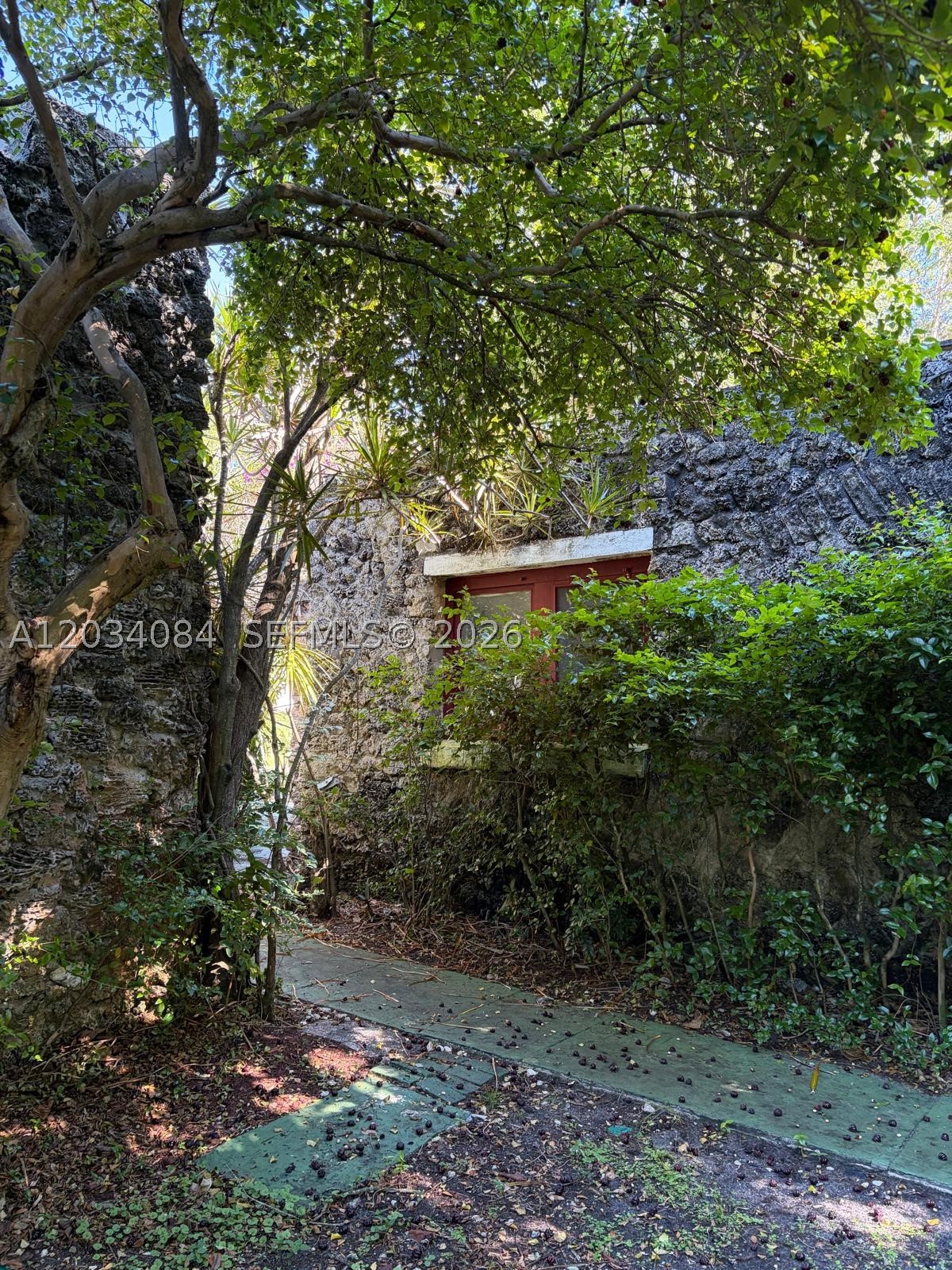 BISCAYNE HEIGHTS - Residential