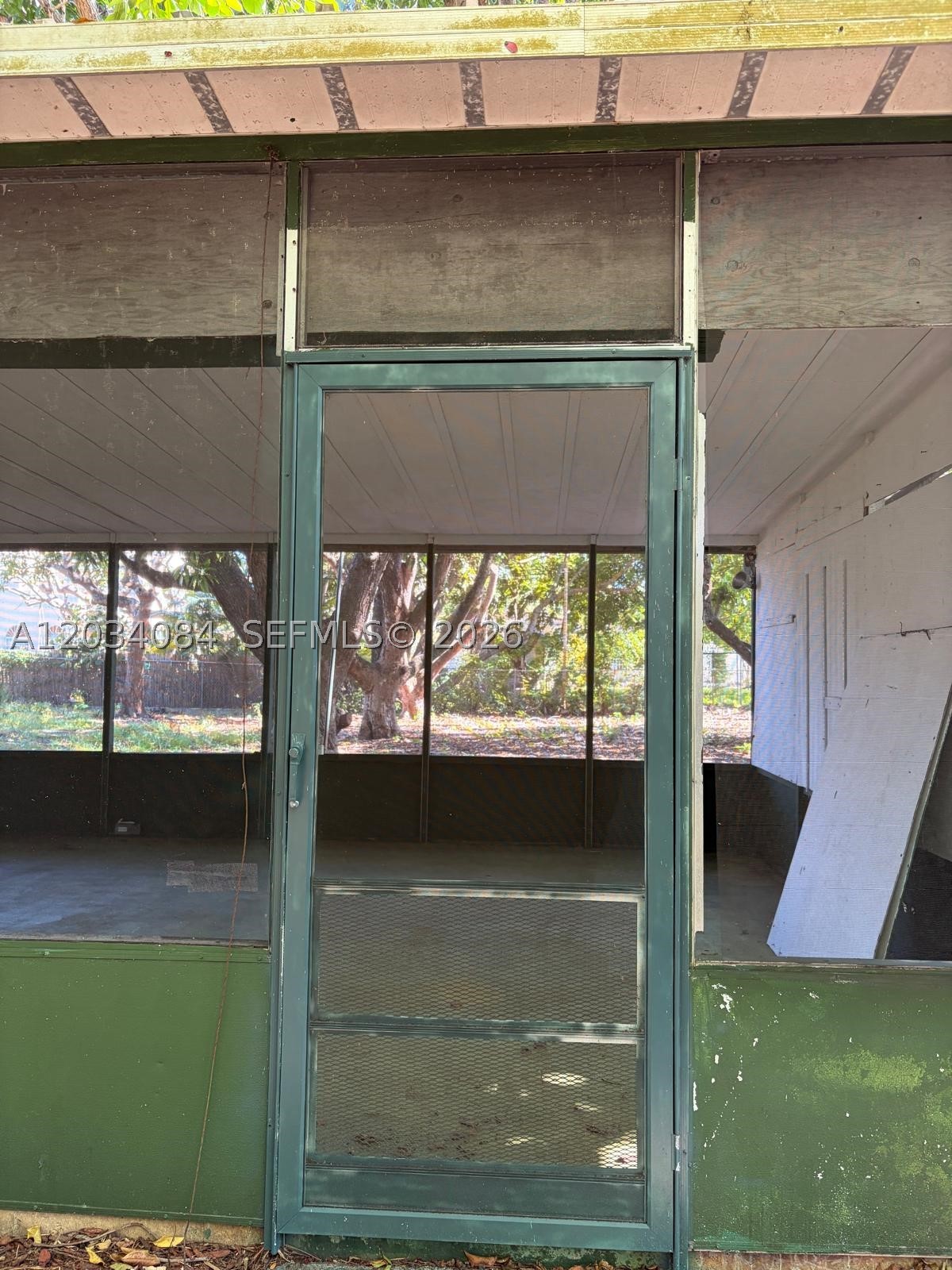 BISCAYNE HEIGHTS - Residential