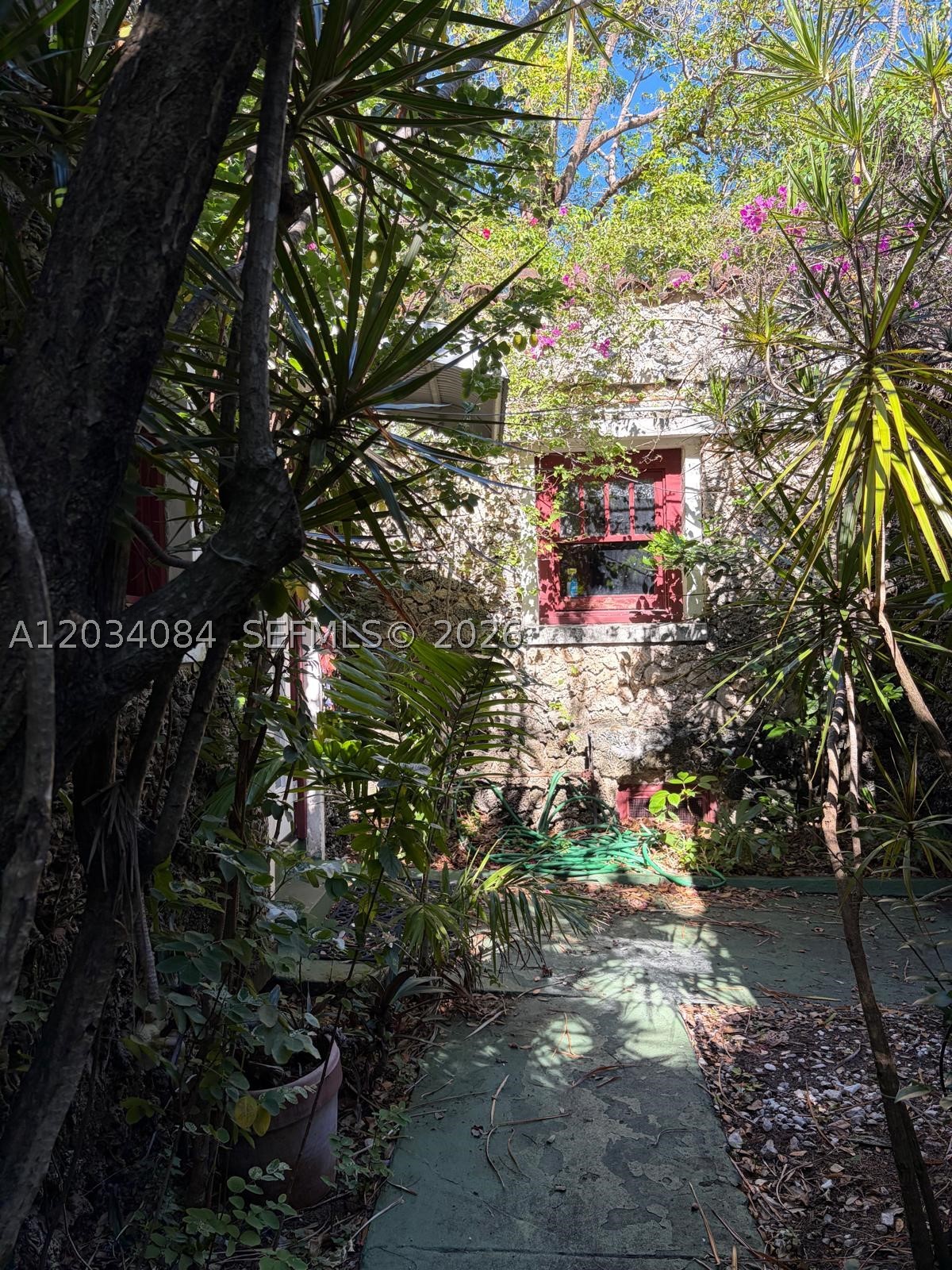 BISCAYNE HEIGHTS - Residential